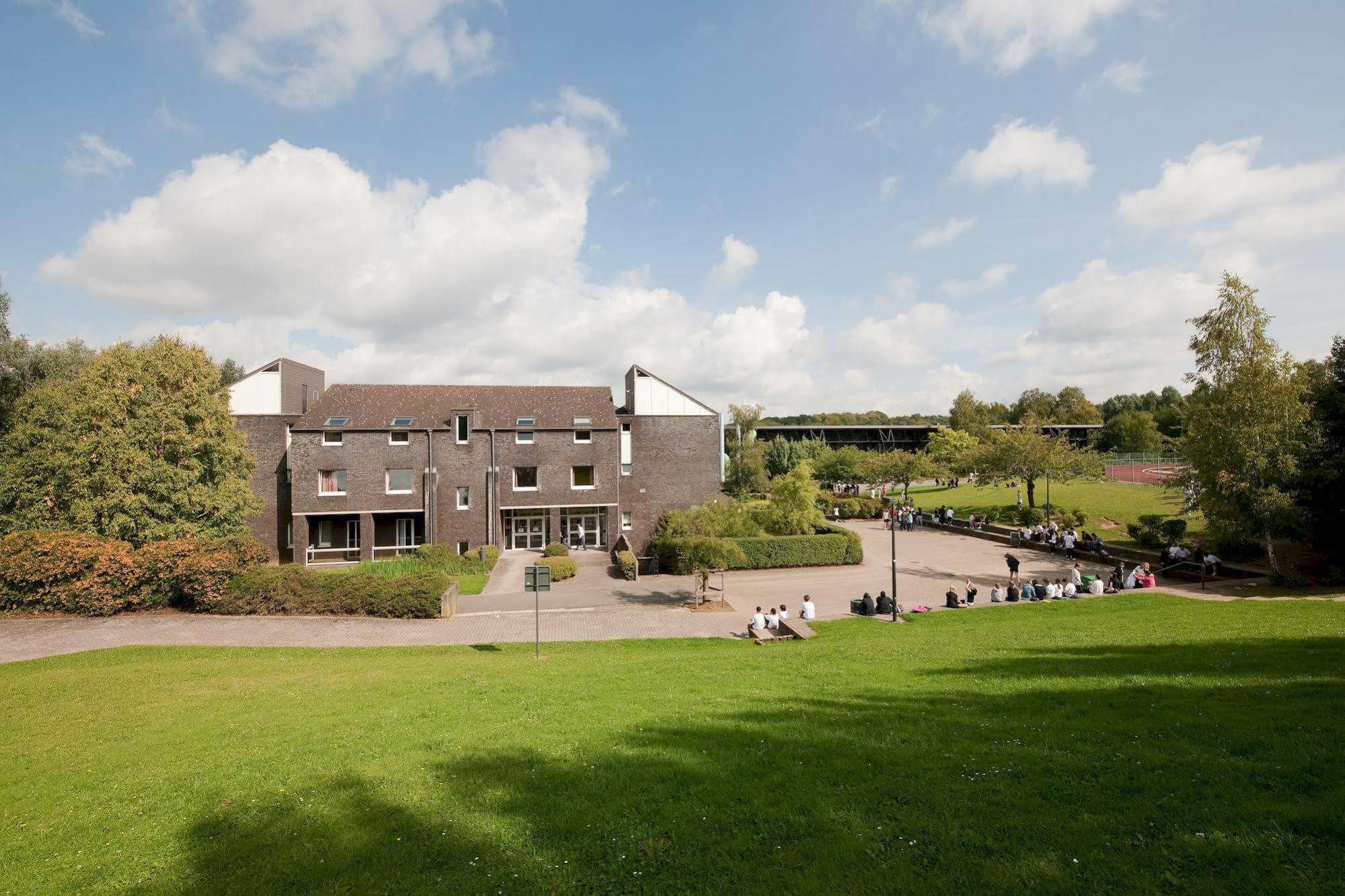 Auberge Des 3 Fontaines Auderghem Exterior photo